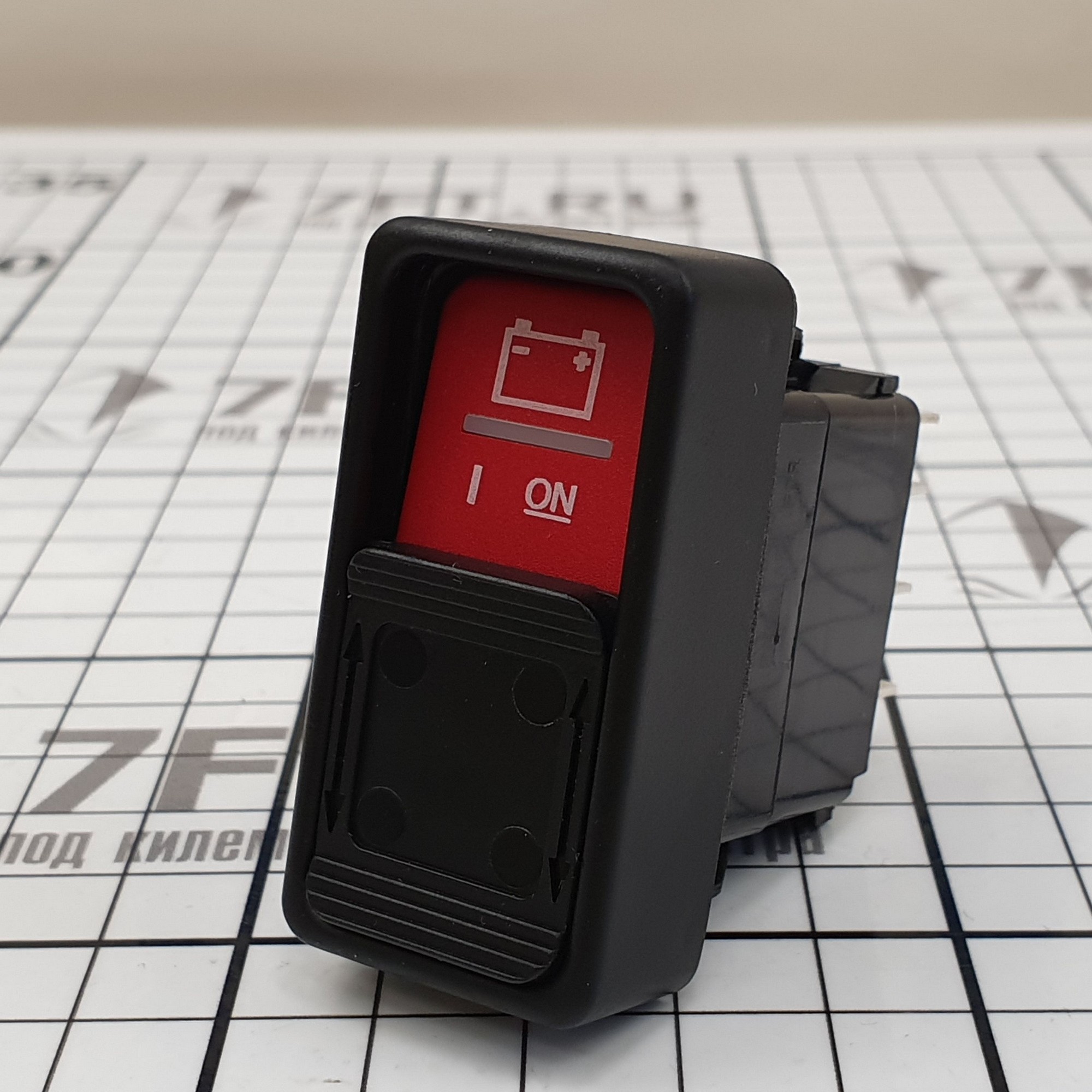 Дистанционный ручной переключатель Blue Sea 2145 (ON)-OFF-(ON)