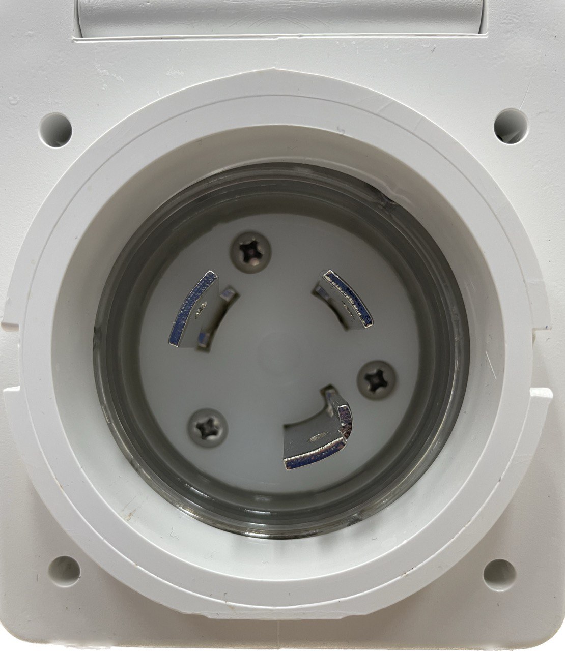 14.331.00 Розетка берегового питания водонепроницаемая, 110/220V-30А/IP56, белый АБС-пластик (102539