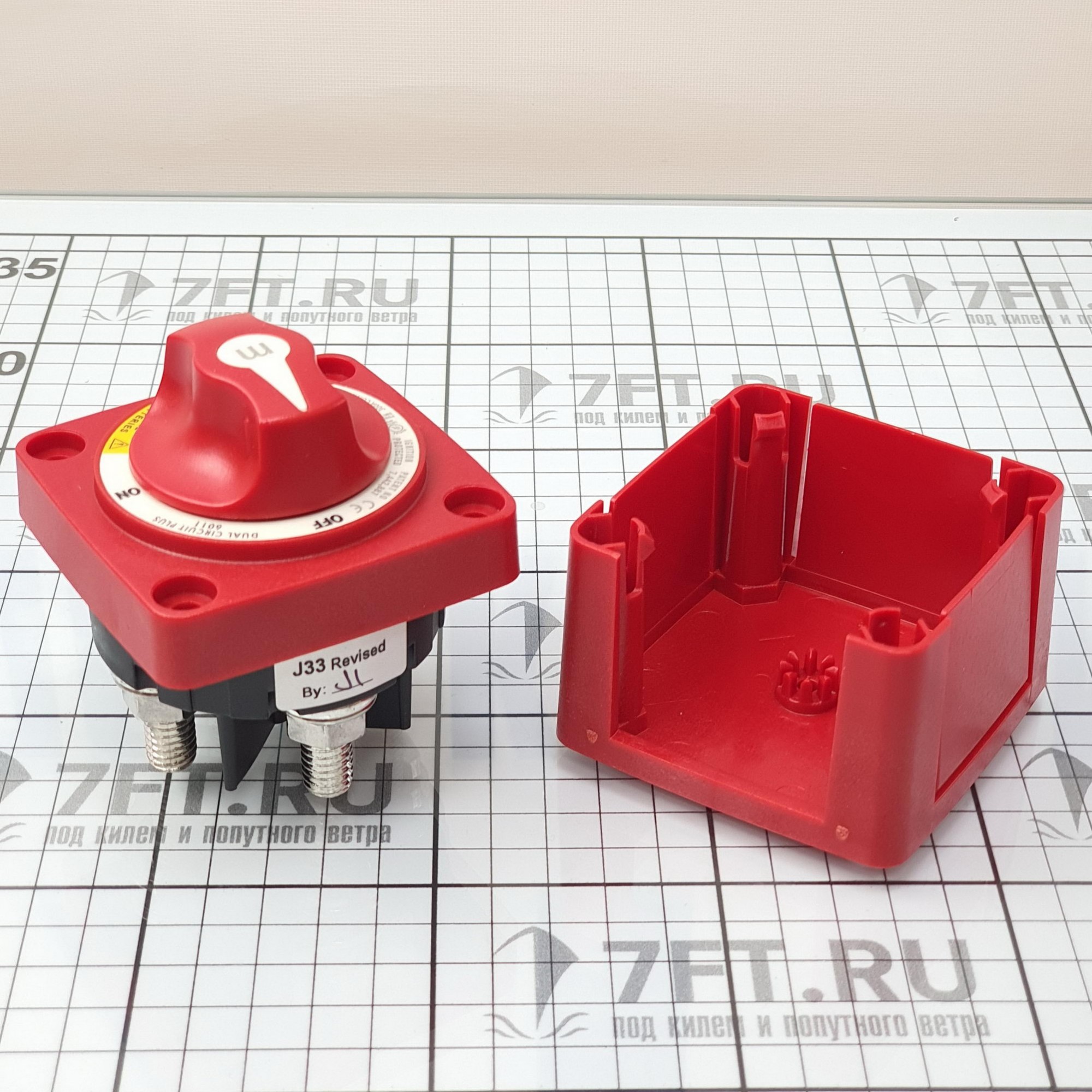 Переключатель АКБ Blue Sea m-Series 6011 32 В 300 А двухполюсный ВКЛ-ВЫКЛ с режимом комбинирования к