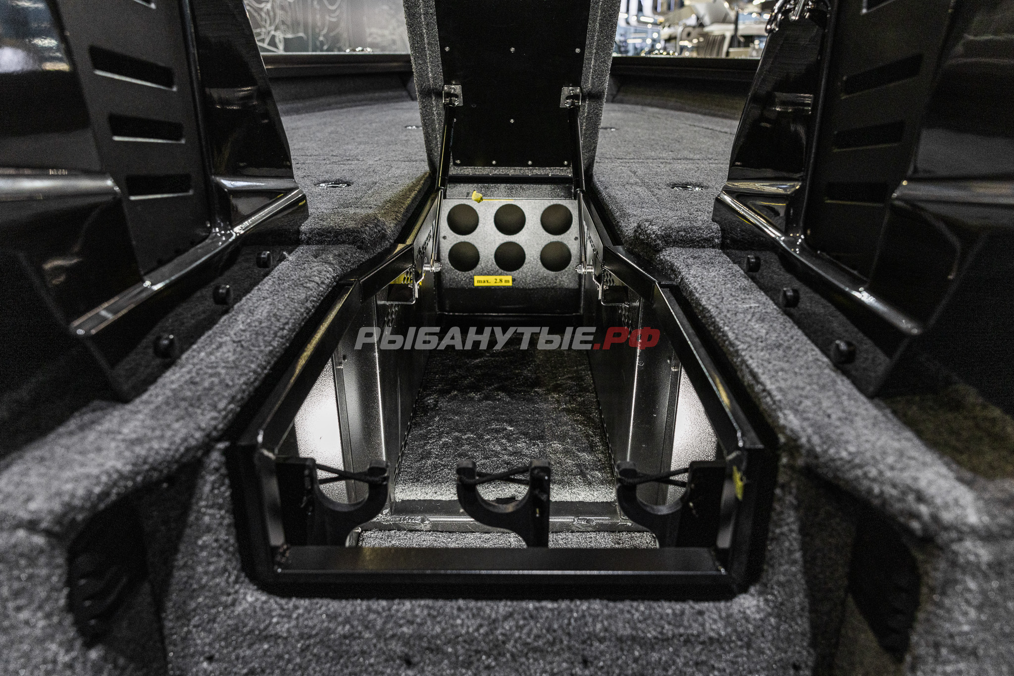 NorthSilver 700M Fish Sport на катере — пример установки, Рыбанутые.РФ