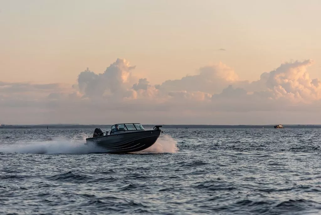 Катер NorthSilver 700 Fish Sport