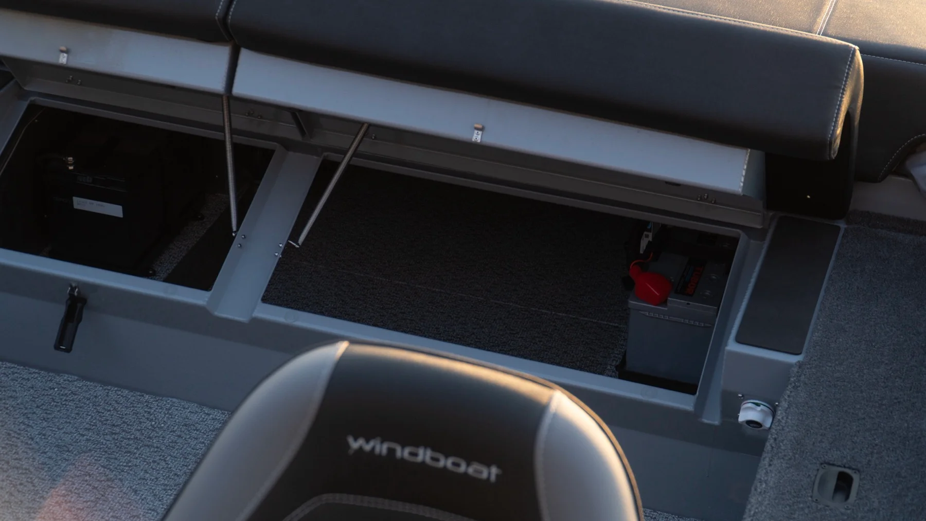 Windboat 6.0 DCX