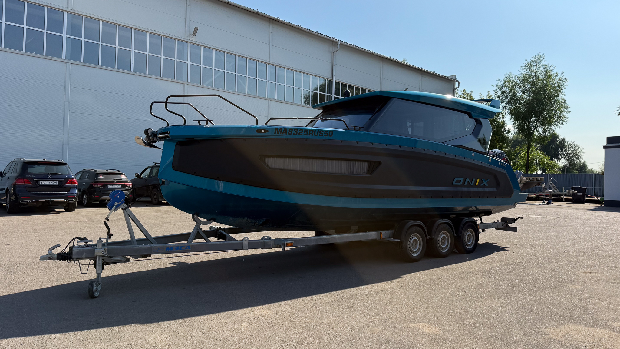 Лодка ONIX 850 Cabin + Спарка Mercury ProXs 300 + прицеп
