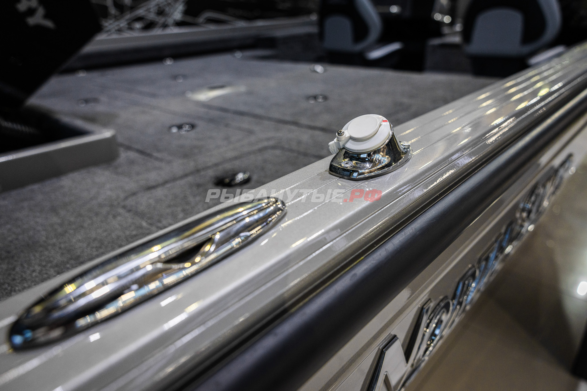 NorthSilver 650M Fish Sport на катере — пример установки, Рыбанутые.РФ