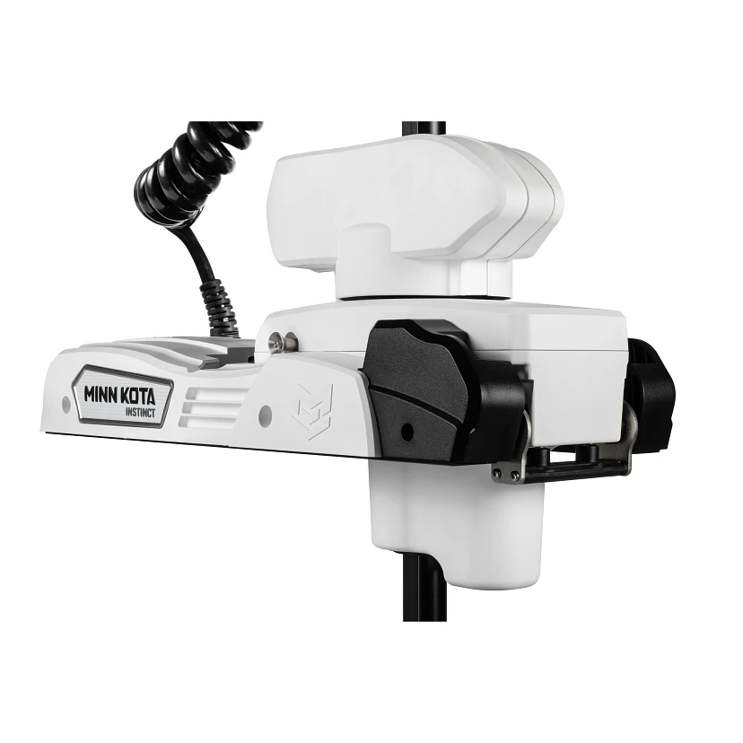 Minn Kota Riptide Instinct QUEST 90/115 lb. Thrust, 100" Shaft, Wireless Remote, White на катере — пример установки, Рыбанутые.РФ