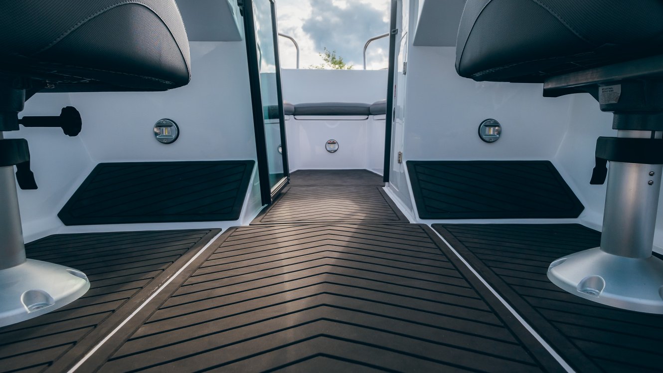 Victory 570 Open