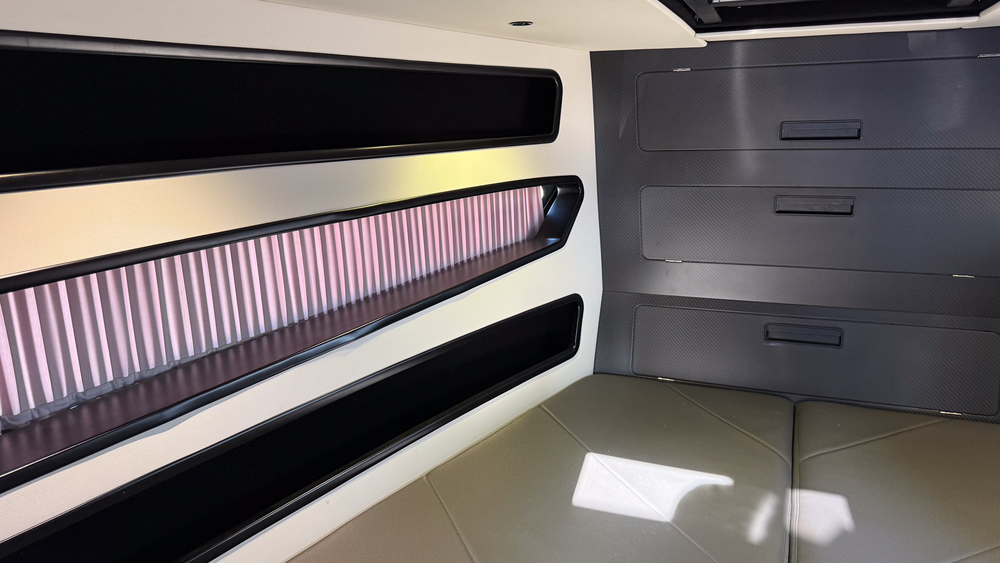 Лодка ONIX 850 Cabin + Спарка Mercury ProXs 300 + прицеп