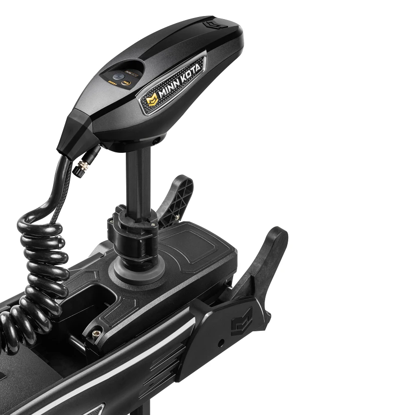 Minn Kota Terrova QUEST 90/115 lb. Thrust, 72" Shaft, Dual Spectrum CHIRP Sonar, Wireless Remote на катере — пример установки, Рыбанутые.РФ