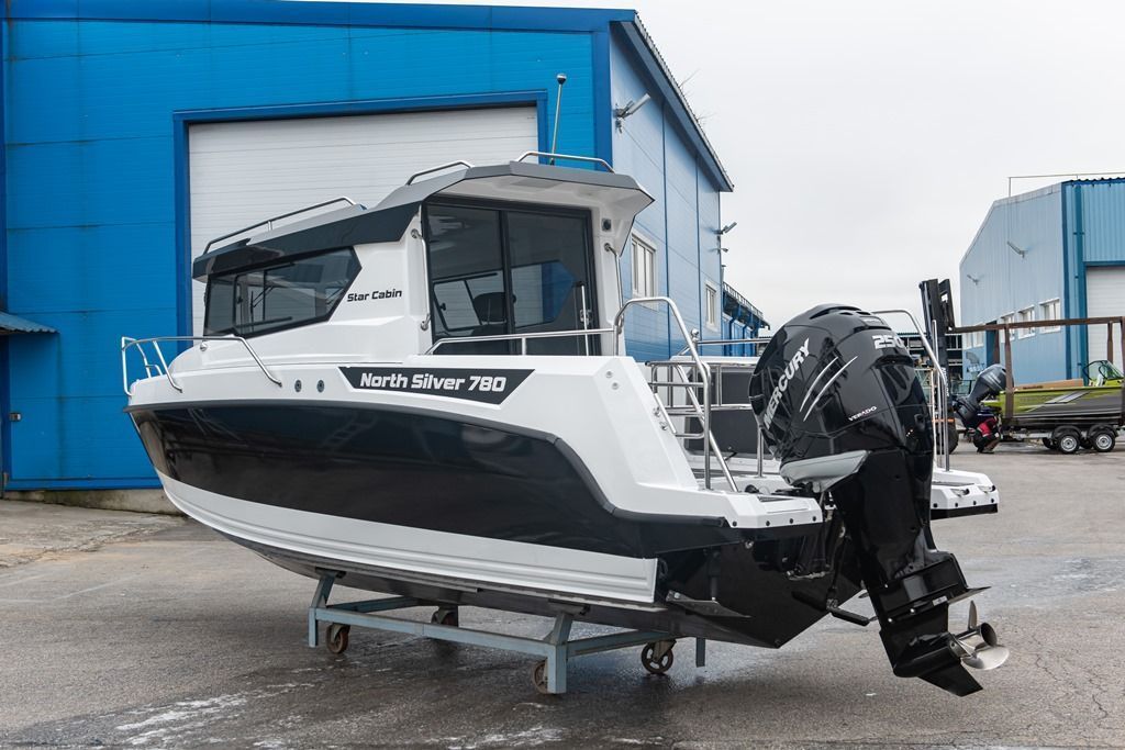 NorthSilver Star Cabin 780 на катере — пример установки, Рыбанутые.РФ