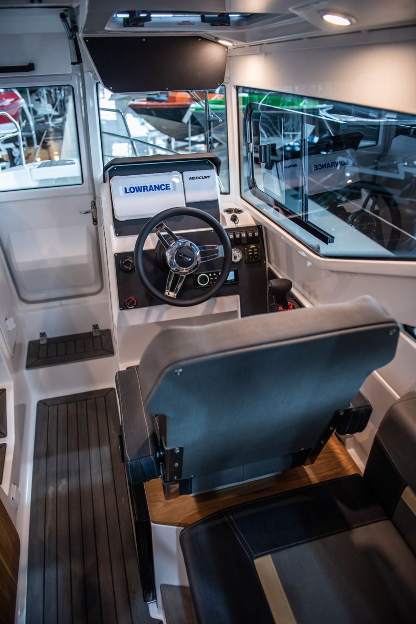 NorthSilver Cabin 655 на катере — пример установки, Рыбанутые.РФ
