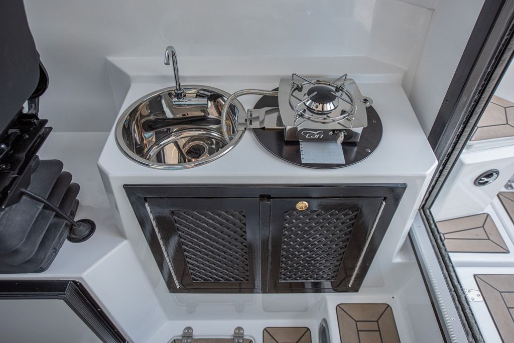 NorthSilver Star Cabin 780 на катере — пример установки, Рыбанутые.РФ
