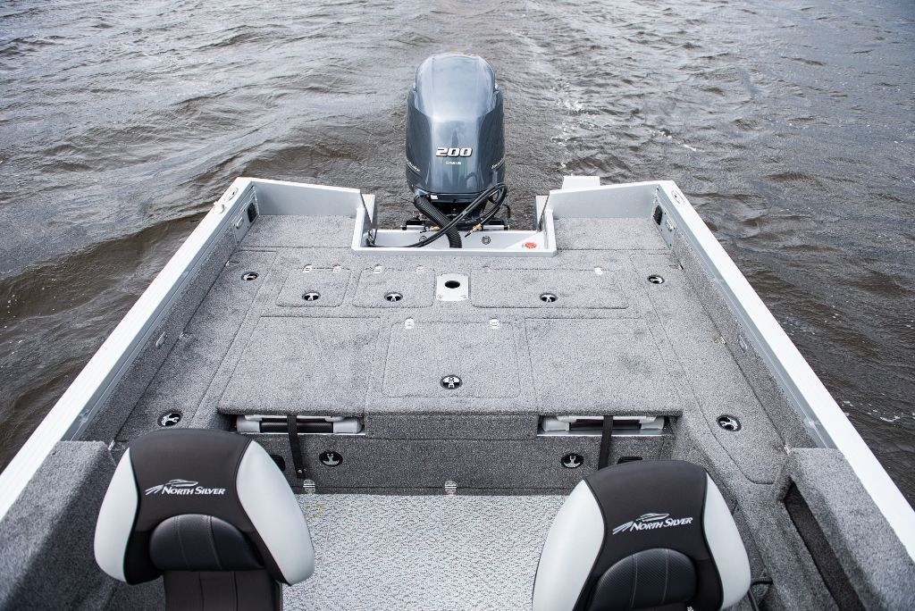 NorthSilver 615 Fish Sport на катере — пример установки, Рыбанутые.РФ