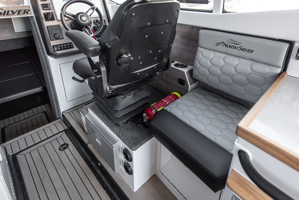 NorthSilver 900 на катере — пример установки, Рыбанутые.РФ