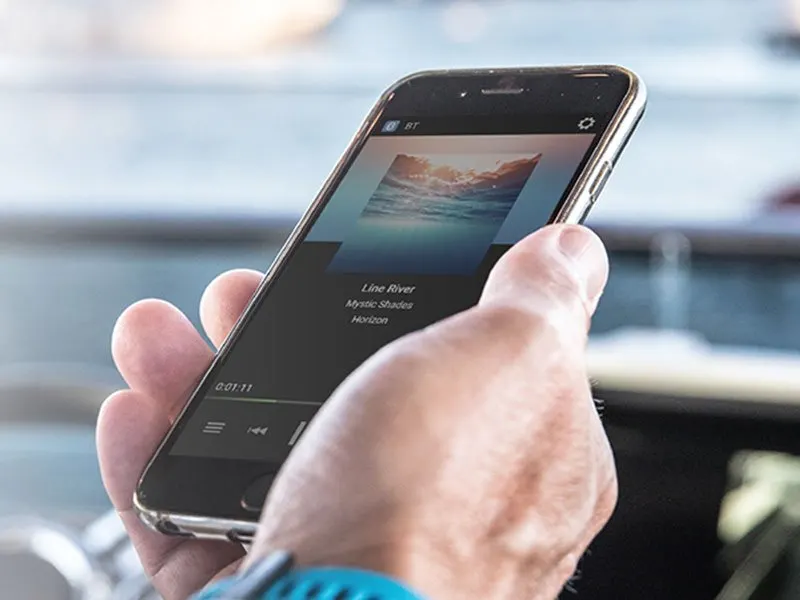Fusion Apollo™ MS-RA670 Marine Head Unit