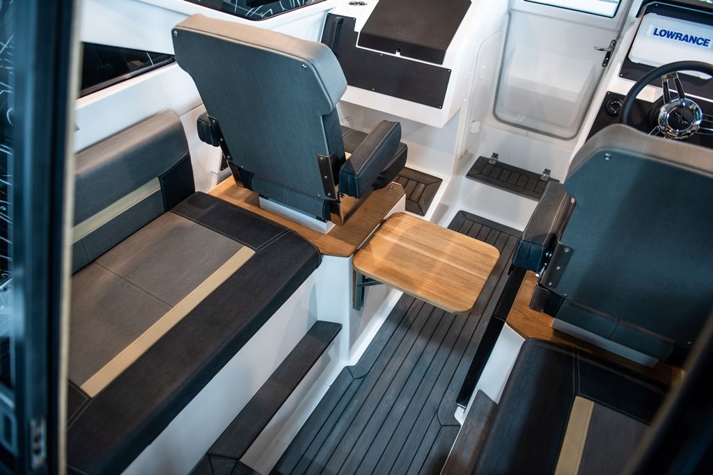 NorthSilver Cabin 655 на катере — пример установки, Рыбанутые.РФ