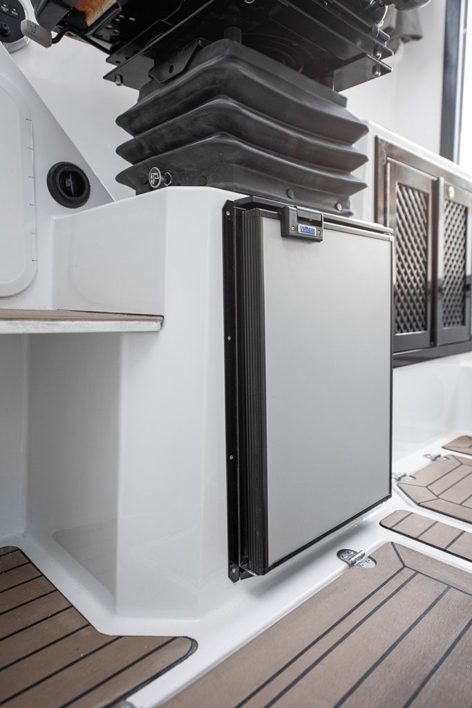 NorthSilver Star Cabin 780 на катере — пример установки, Рыбанутые.РФ