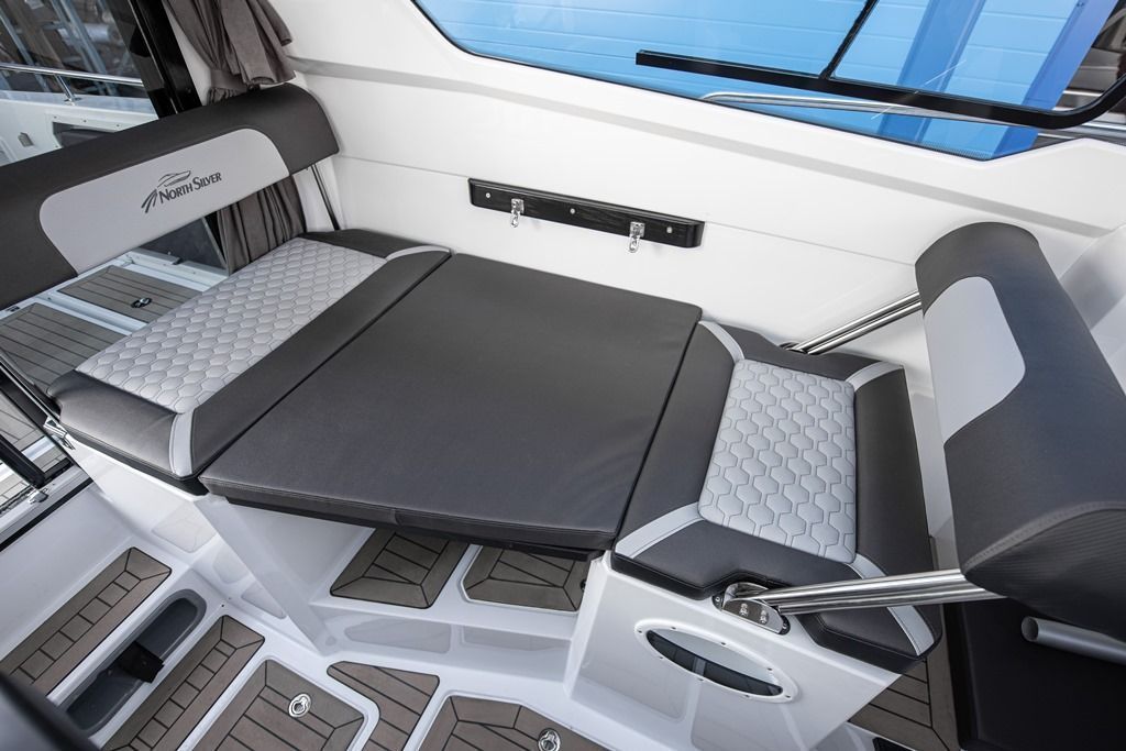 NorthSilver Star Cabin 780 на катере — пример установки, Рыбанутые.РФ