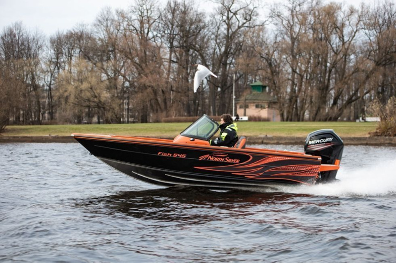 NorthSilver 545 Fish на катере — пример установки, Рыбанутые.РФ