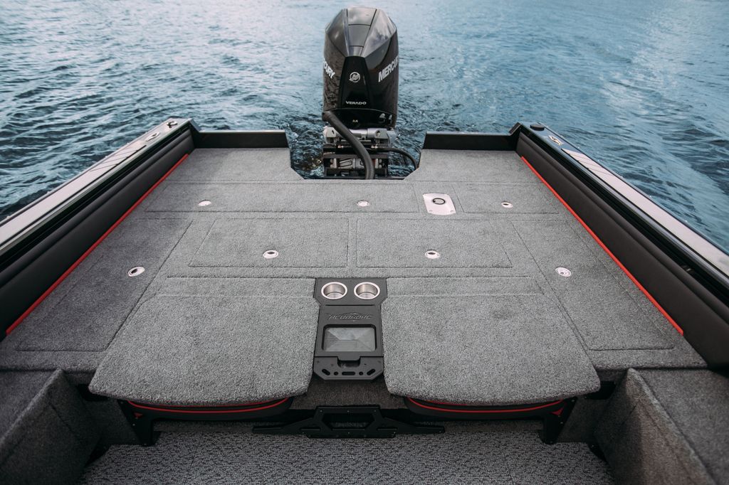 Albakore 650 Fish на катере — пример установки, Рыбанутые.РФ