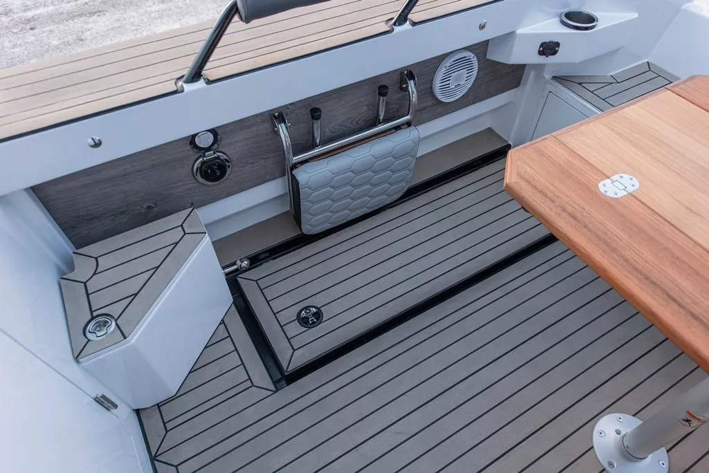 NorthSilver 900 на катере — пример установки, Рыбанутые.РФ