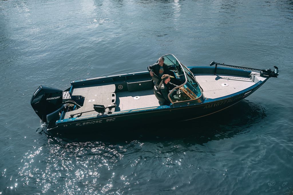 Albakore 680 Fish на катере — пример установки, Рыбанутые.РФ