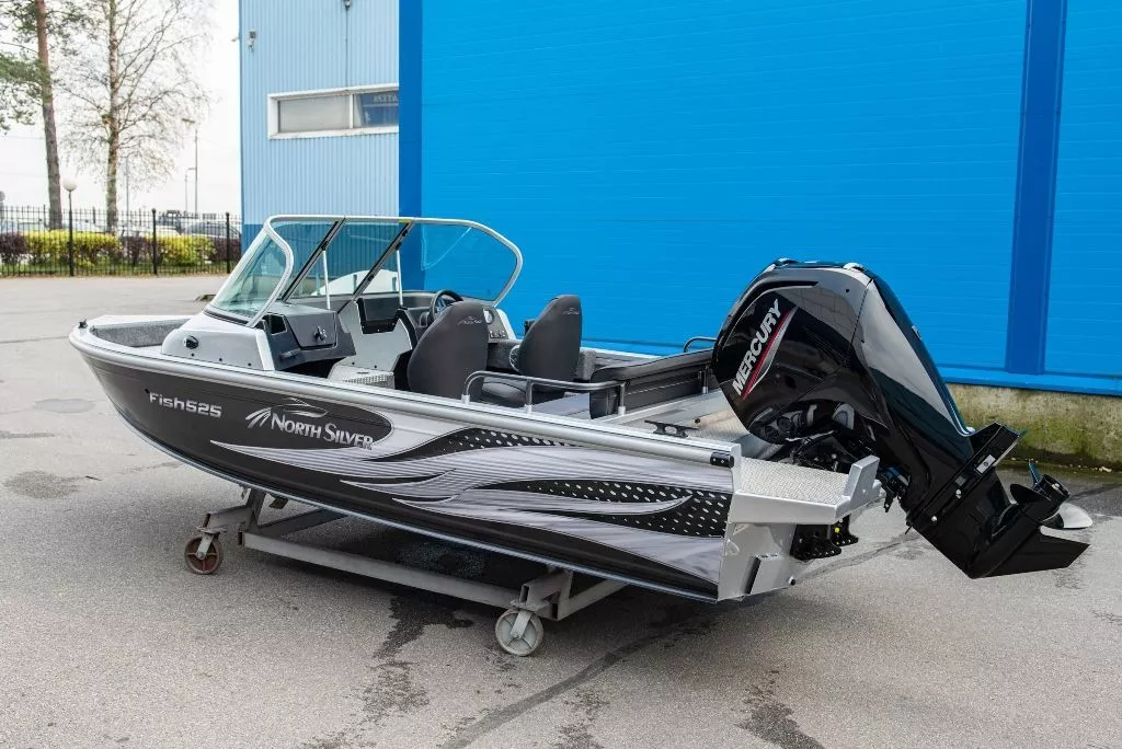 NorthSilver 525 Fish на катере — пример установки, Рыбанутые.РФ