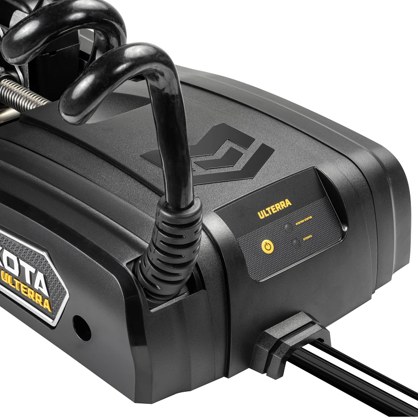 Minn Kota Ulterra QUEST 90/115 lb. Thrust, 60" Shaft, MEGA Side Imaging, Wireless Remote на катере — пример установки, Рыбанутые.РФ