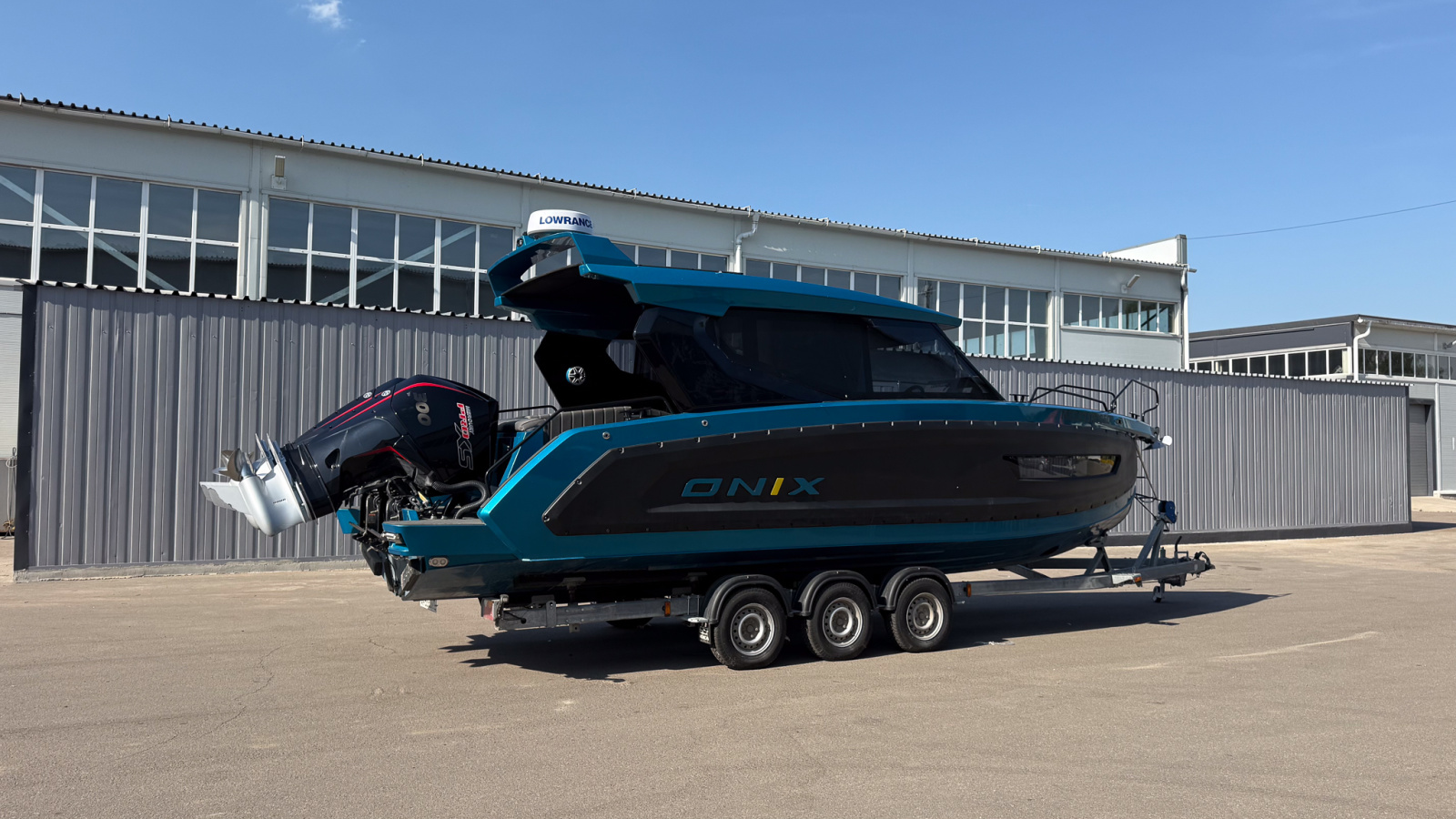 Лодка ONIX 850 Cabin + Спарка Mercury ProXs 300 + прицеп