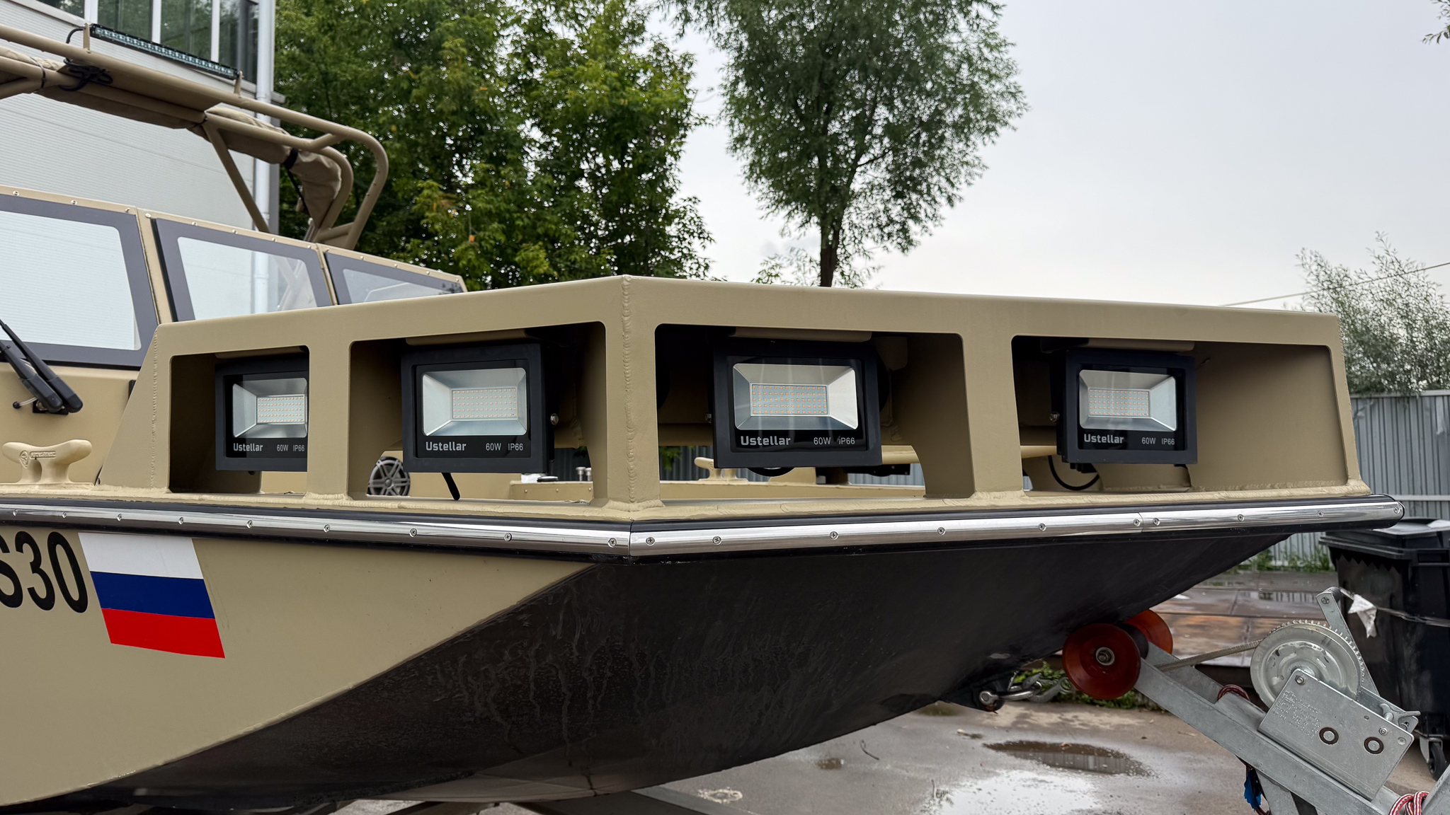 Болотоход Metal Shark 24 Swamp Shark + прицеп
