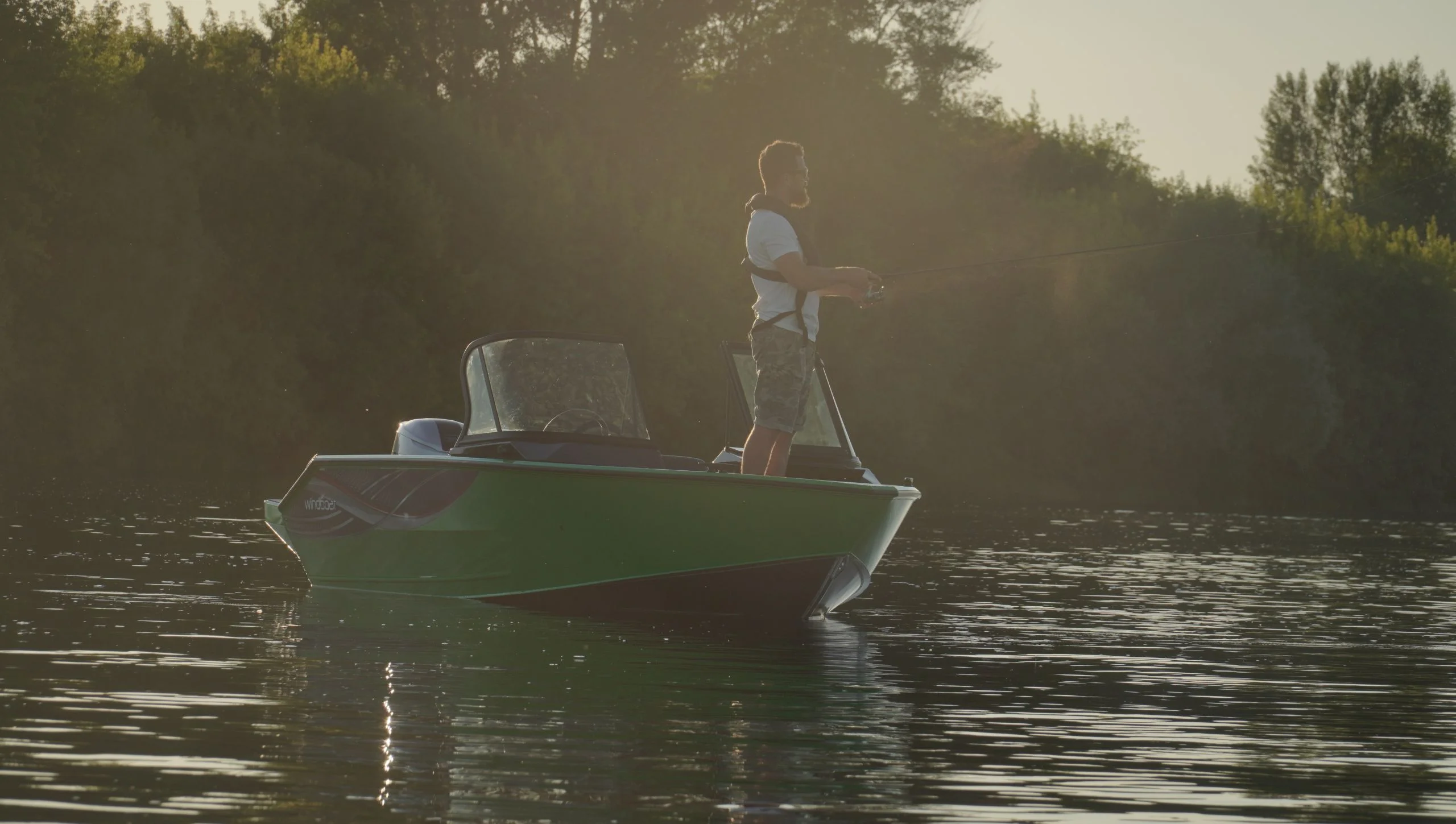 Windboat 4.6 DC EvoFish