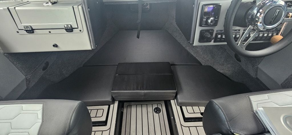 NorthSilver 766M XXL на катере — пример установки, Рыбанутые.РФ