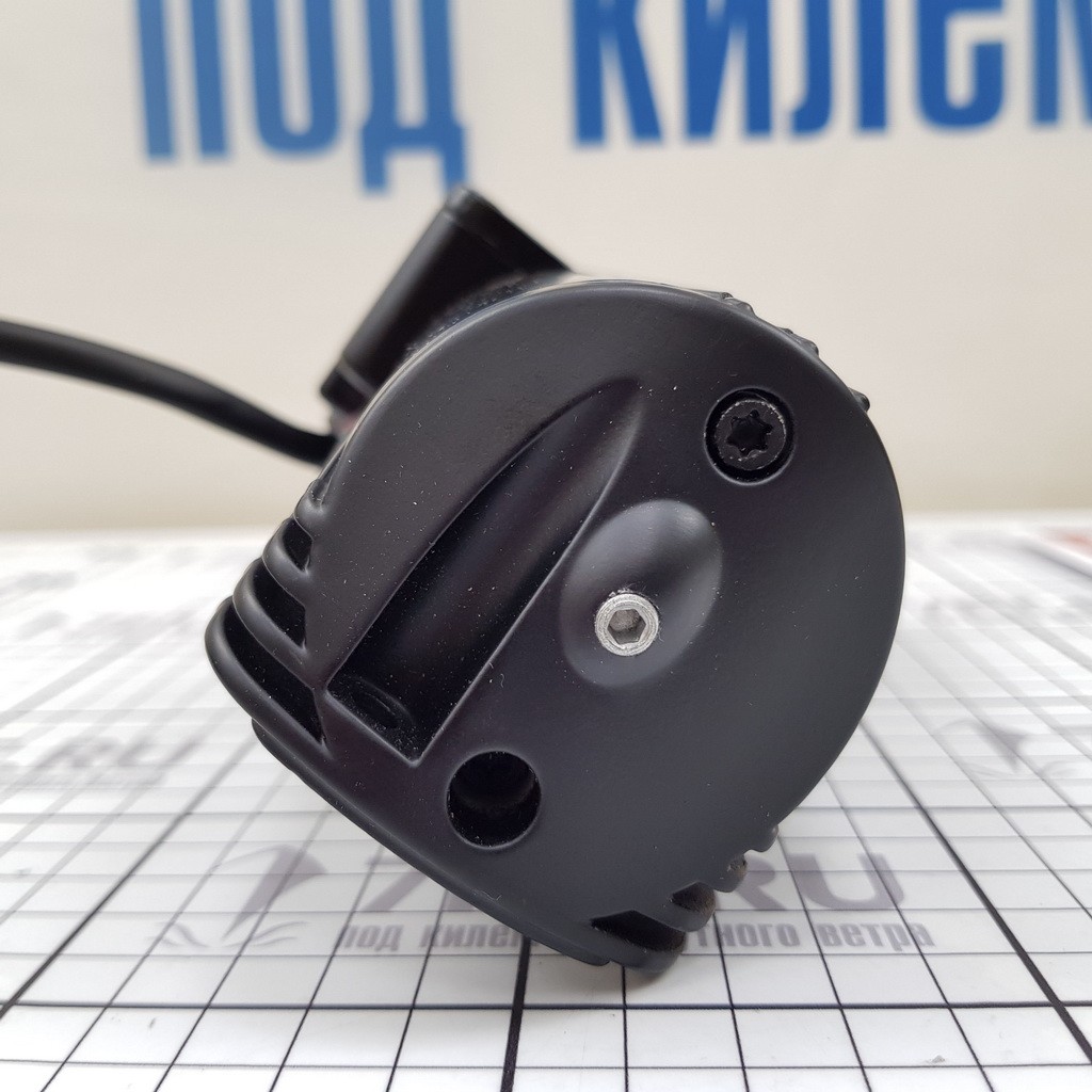 Двухскоростной привод стеклоочистителя Roca W12 533511 12 В 45-110° черный цвет