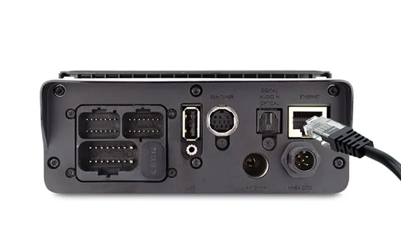 Fusion Apollo™ MS-RA670 Marine Head Unit