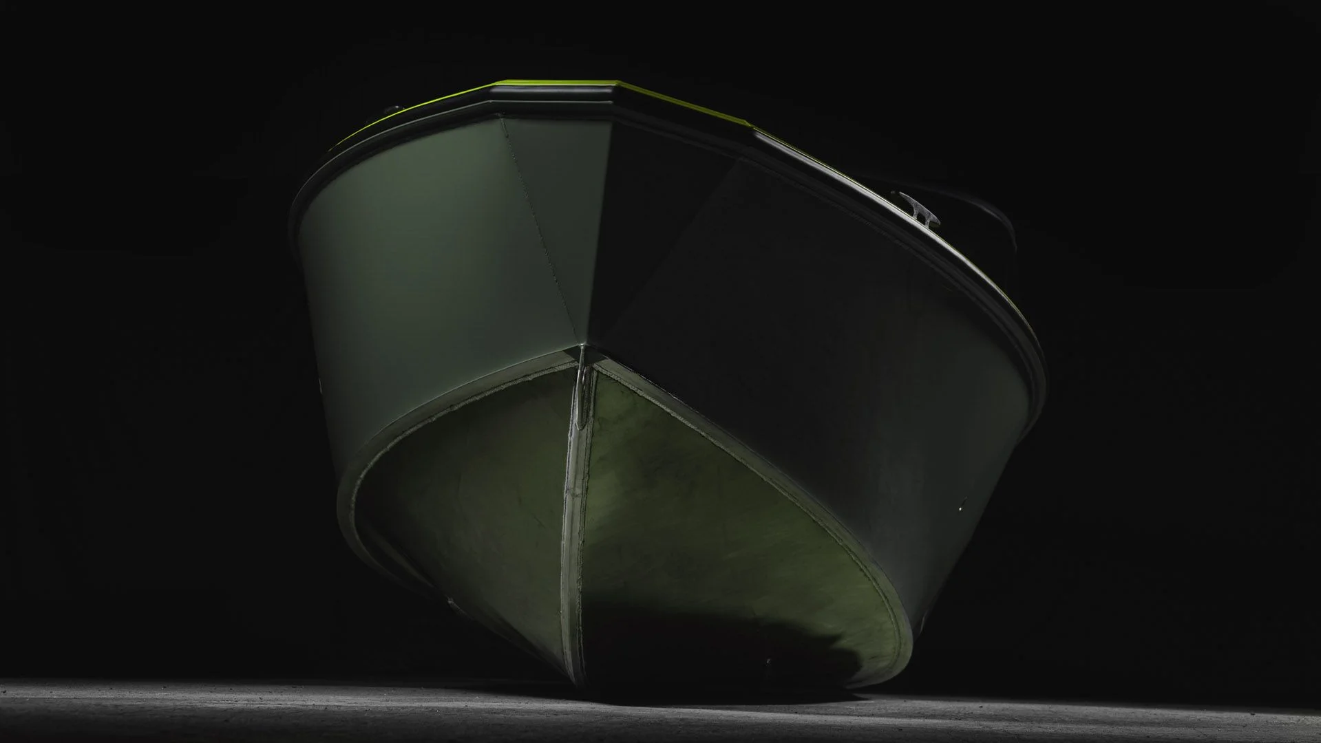 Windboat 4.6 DCX