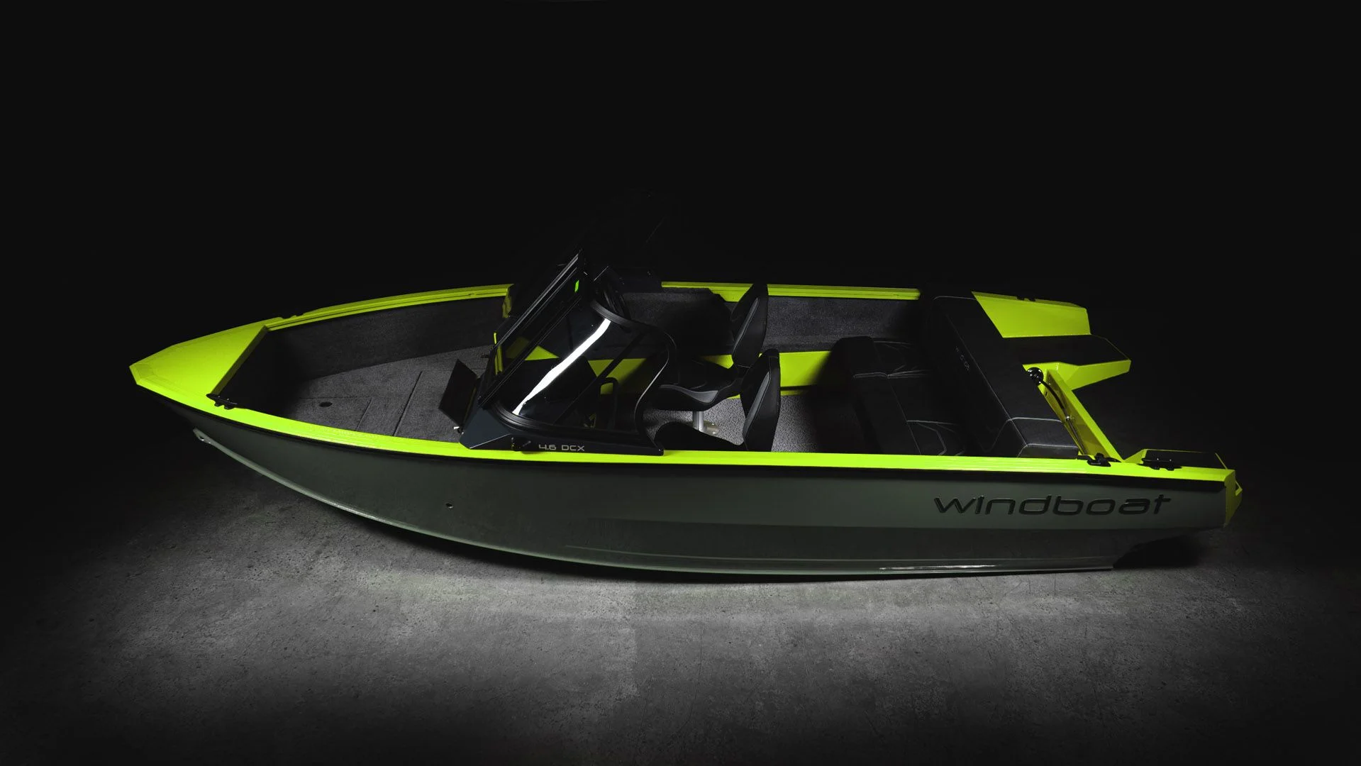 Windboat 4.6 DCX