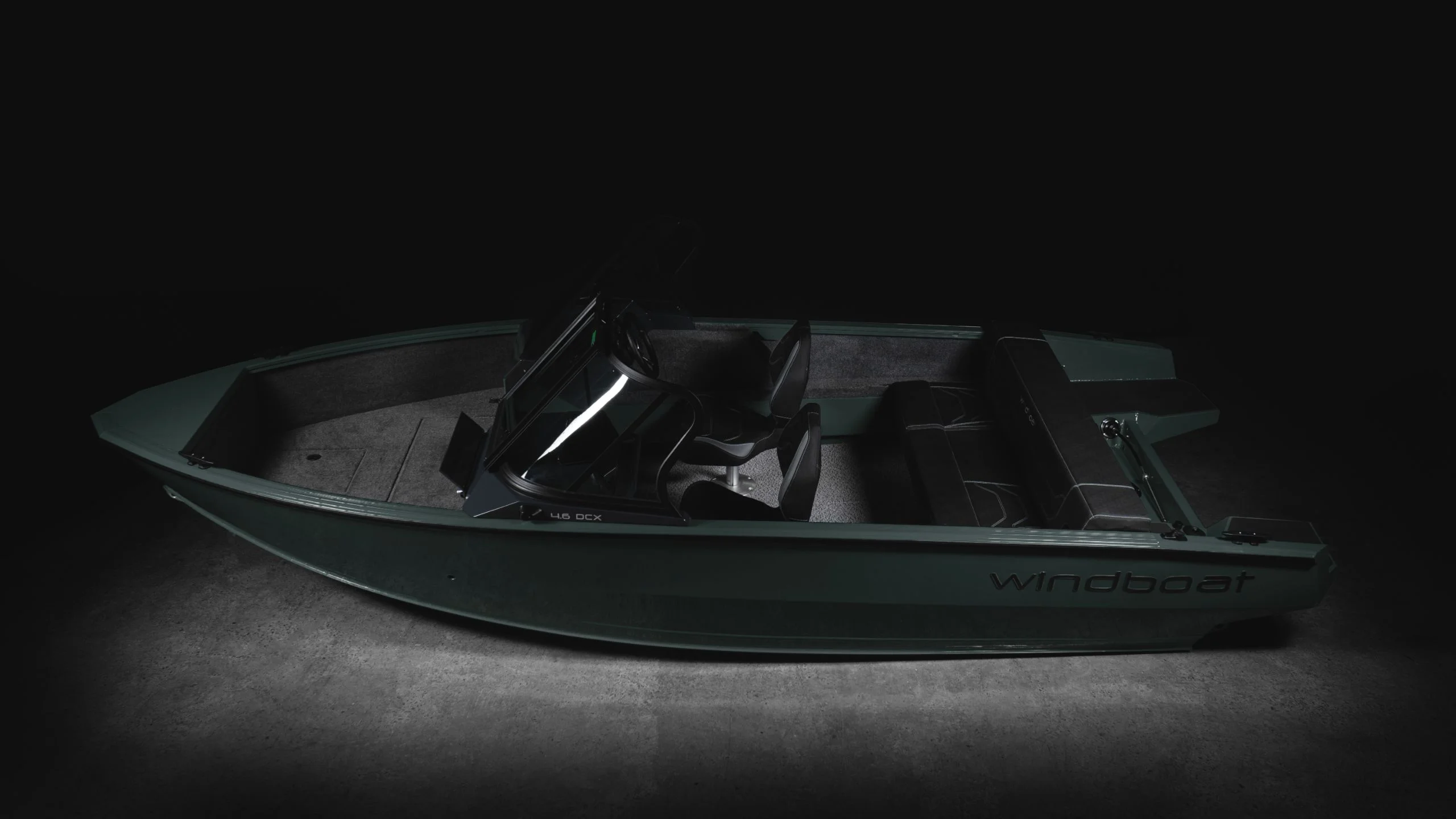 Windboat 4.6 DCX