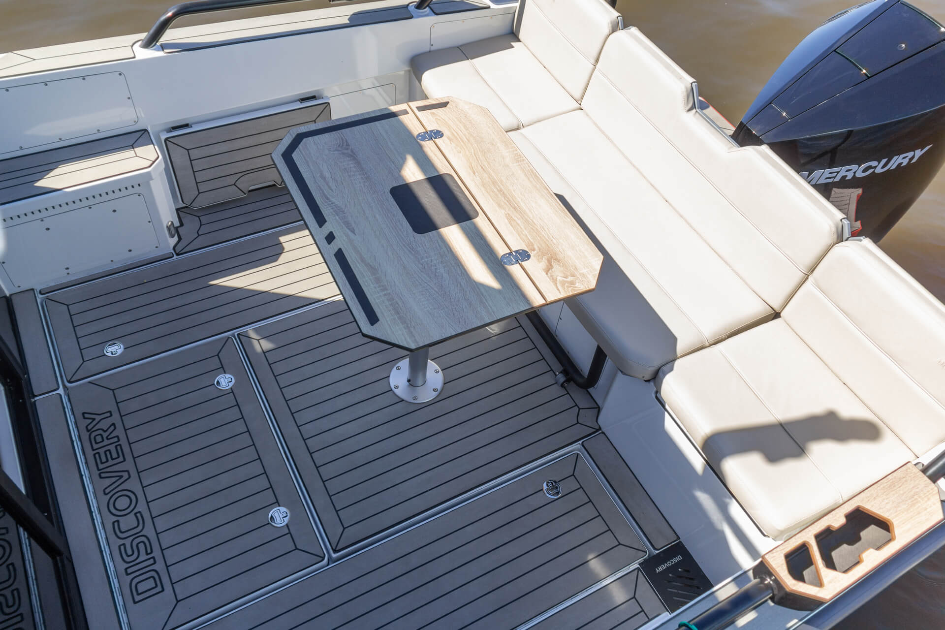 VBOATS Discovery 23