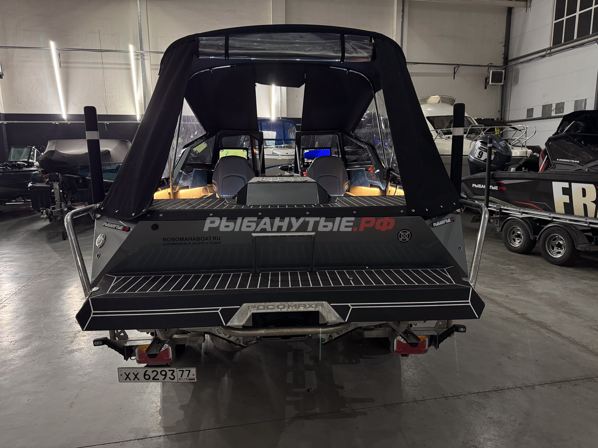 Лодка Росомаха R6000S + Mercury Optimax 200 + прицеп на катере — пример установки, Рыбанутые.РФ