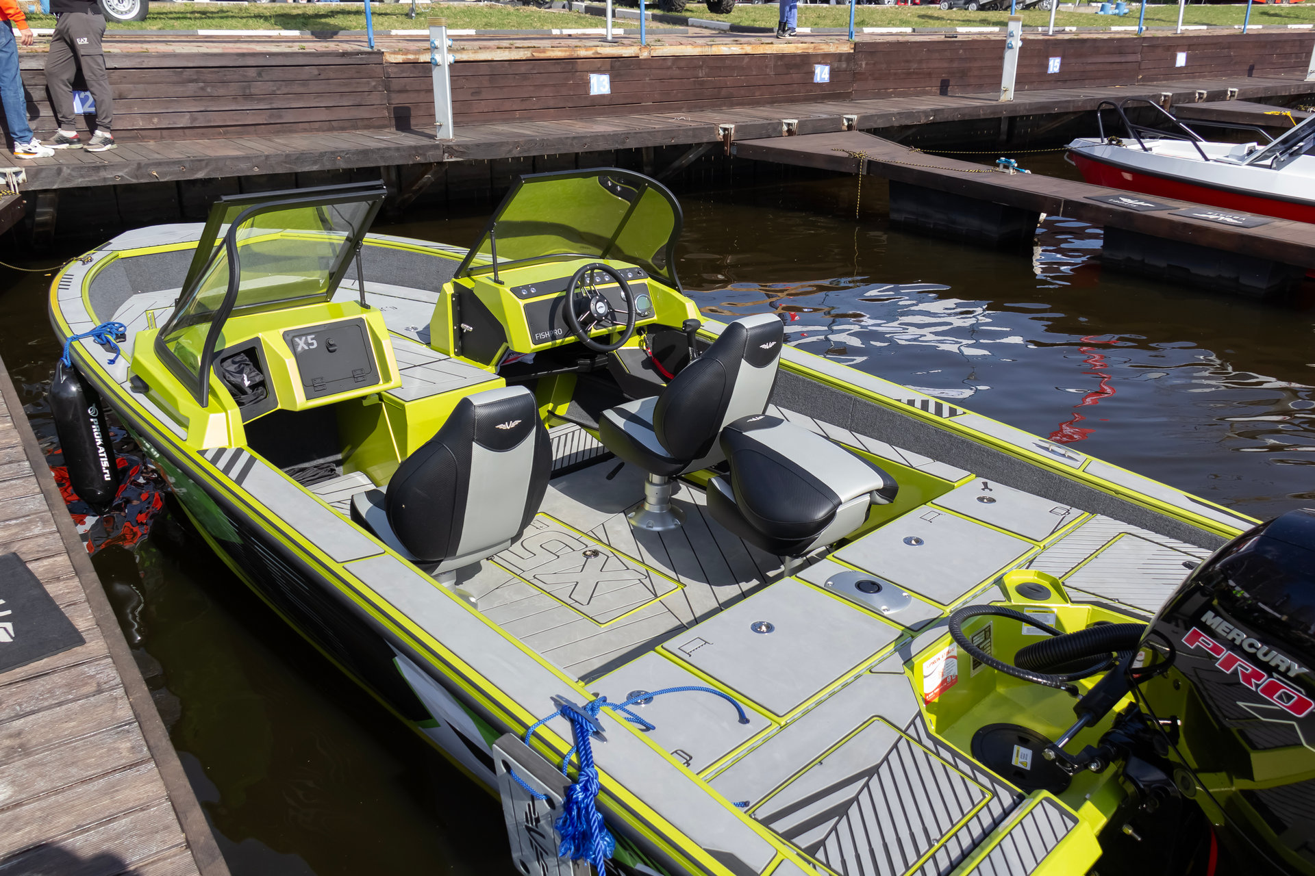 VBOATS FISHPRO X5