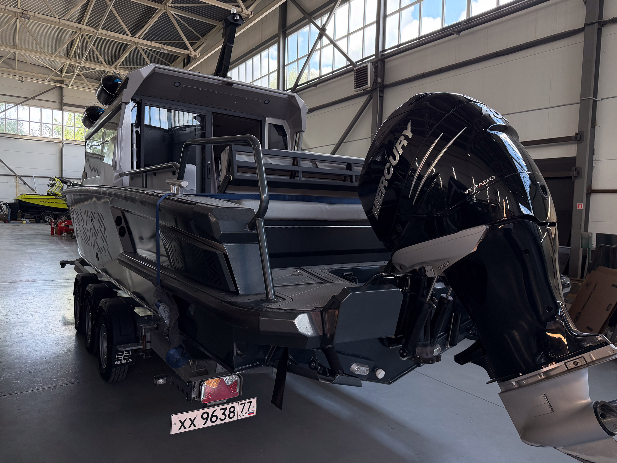 VBOATS 850 Cabin + Mercury Verado 400 + прицеп