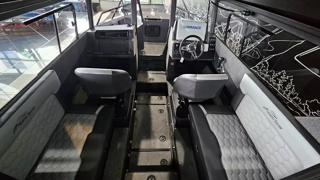 NorthSilver 690 Cabin на катере — пример установки, Рыбанутые.РФ