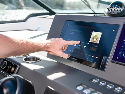Fusion® MS-BB100 Marine Head Unit