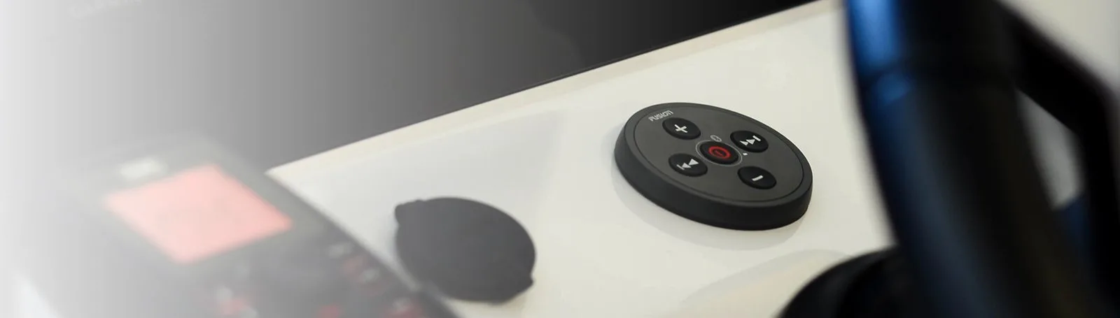 Fusion® MS-BB100 Marine Head Unit
