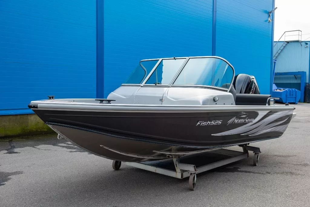 NorthSilver 525 Fish на катере — пример установки, Рыбанутые.РФ